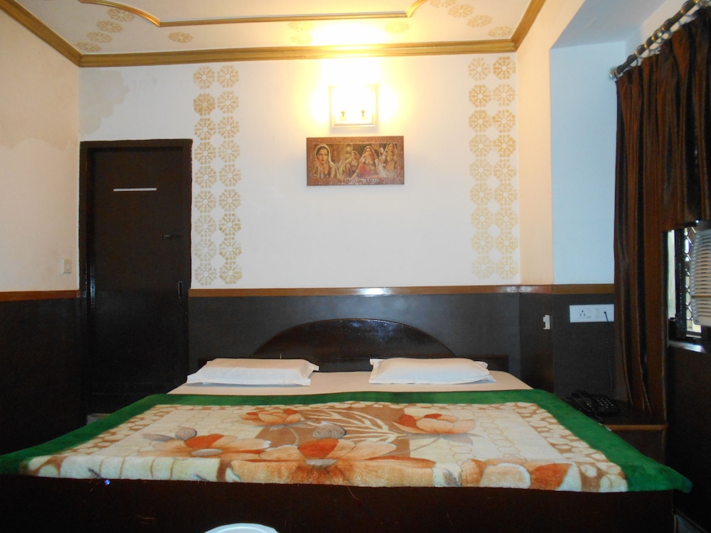 HOTEL AJAY INTERNATIONAL 22/46