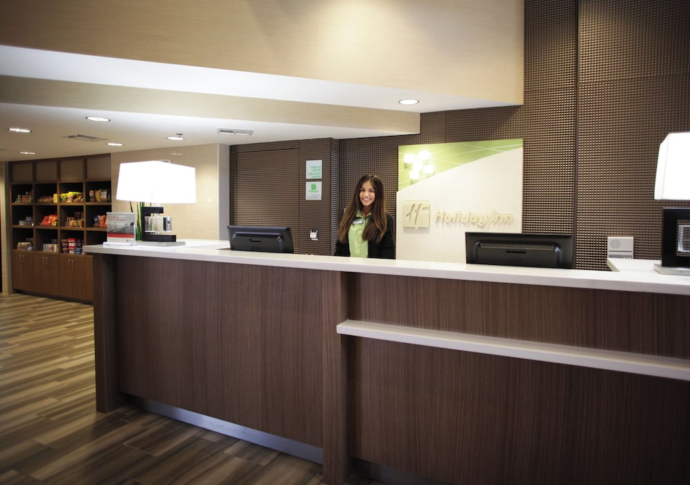 Holiday Inn Phoenix Chandler 11/70