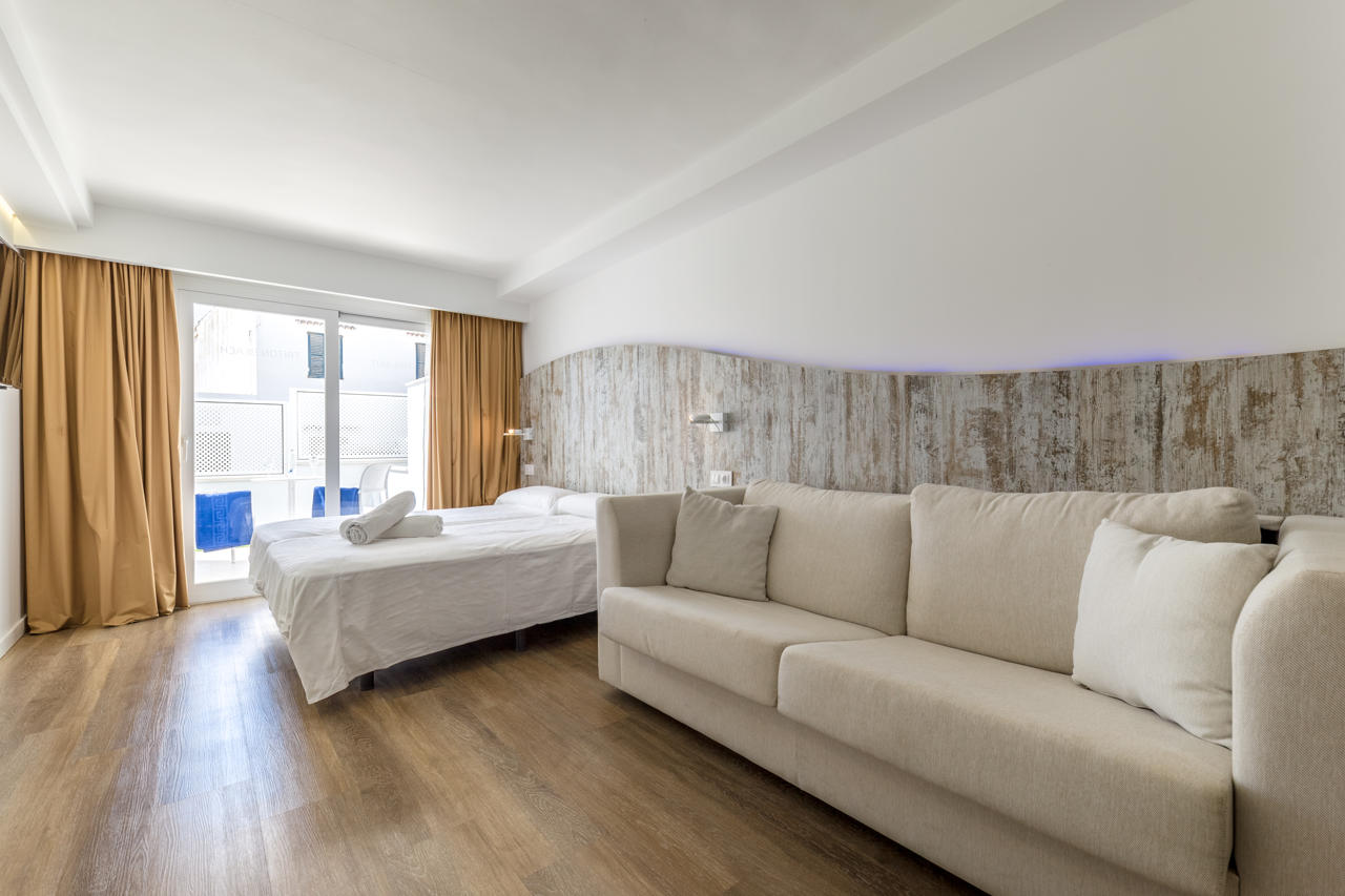WelikeHotel Triton beach 38/48