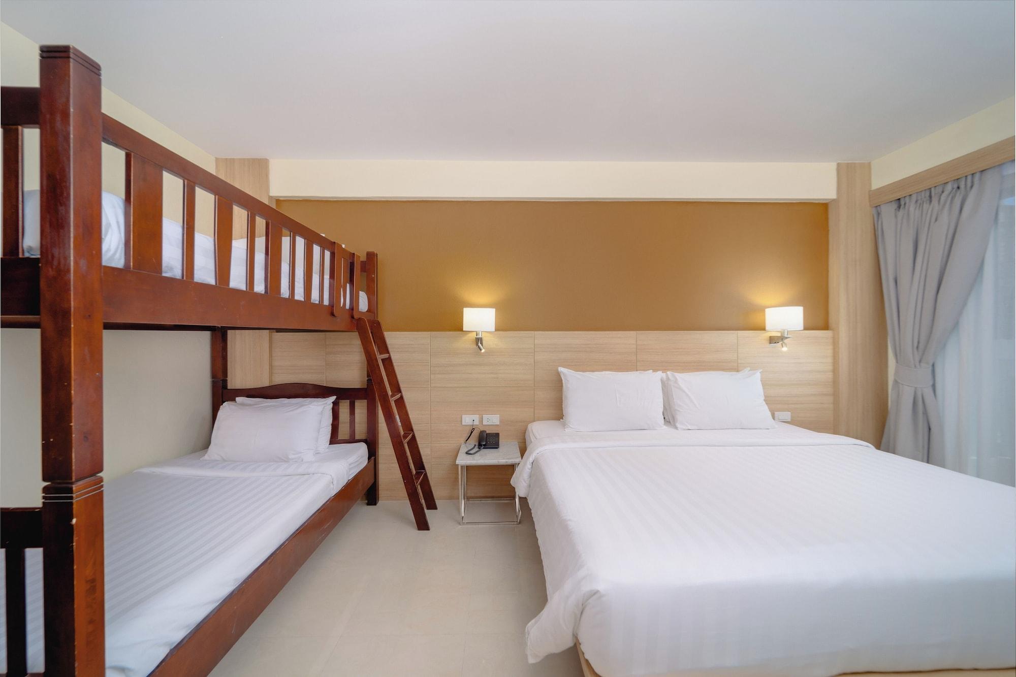Deluxe, Bank Bed, Balcony