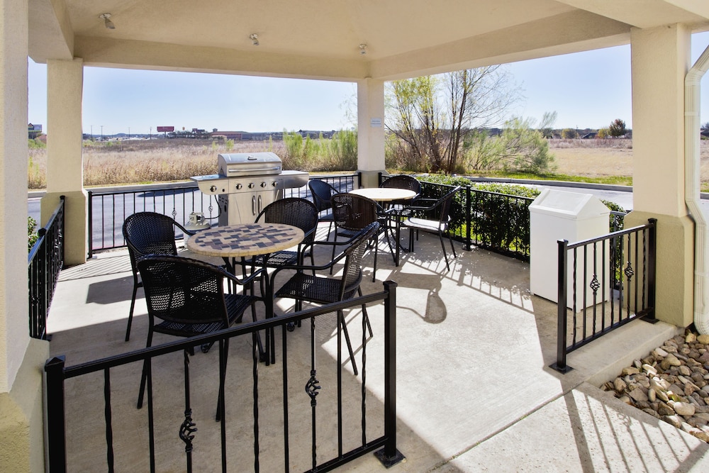 Candlewood Suites Killeen 36/46