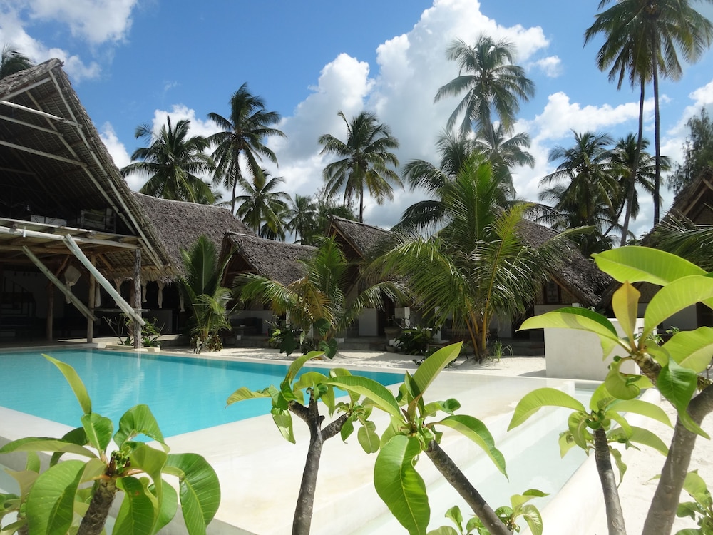 Nur Beach Resort 18/27