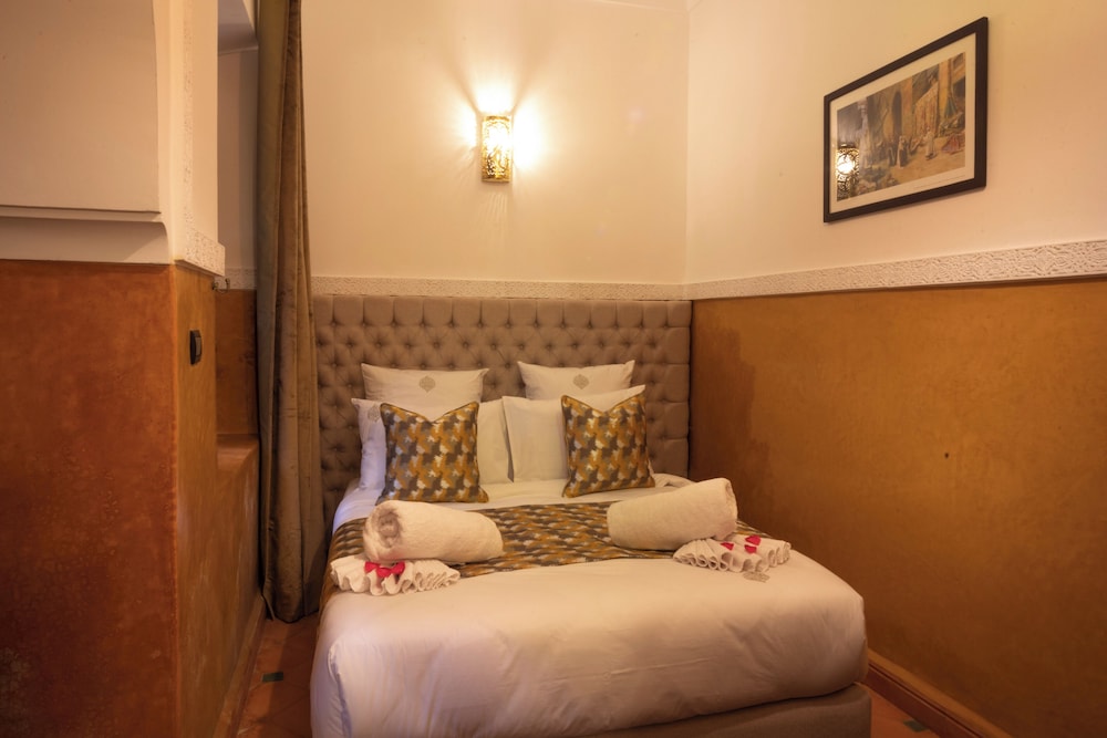 Riad O'zeen 10/50