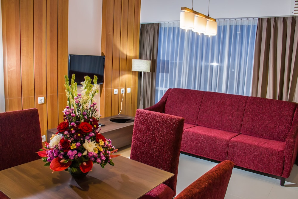 Swiss-Belinn Malang 51/74