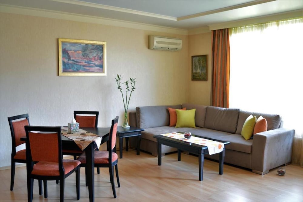Aparthouse Borovo 15/30