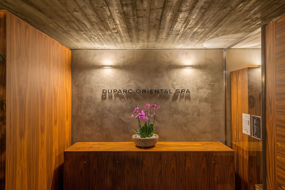 Duparc Contemporary Suites 36/73