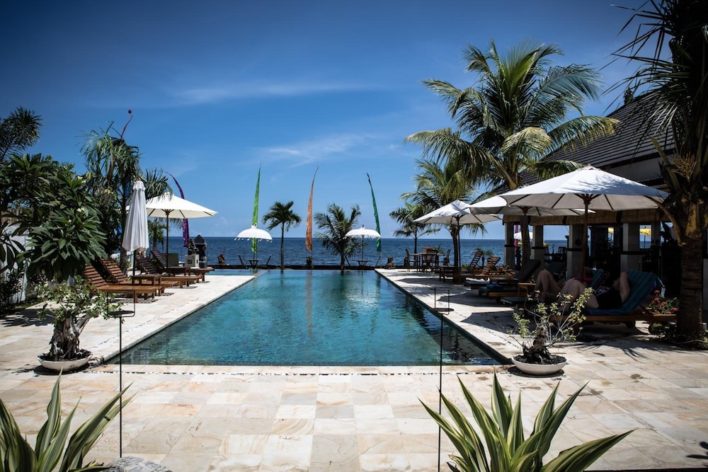 Kelapa Lovina Beach Villas 34/47