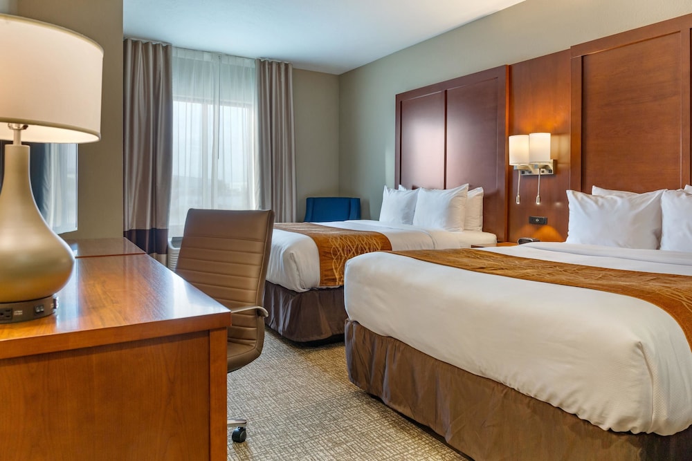 SUITE, 2 QUEEN BEDS, ACCESSIBLE