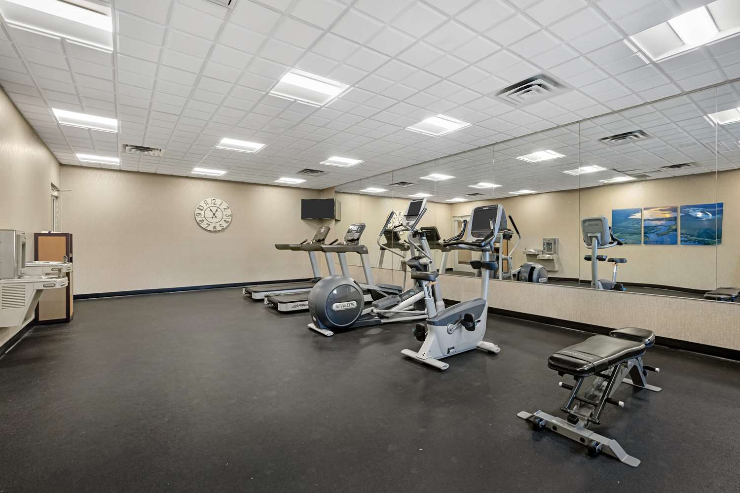 Best Western Plus Lakeview Hotel 25/48
