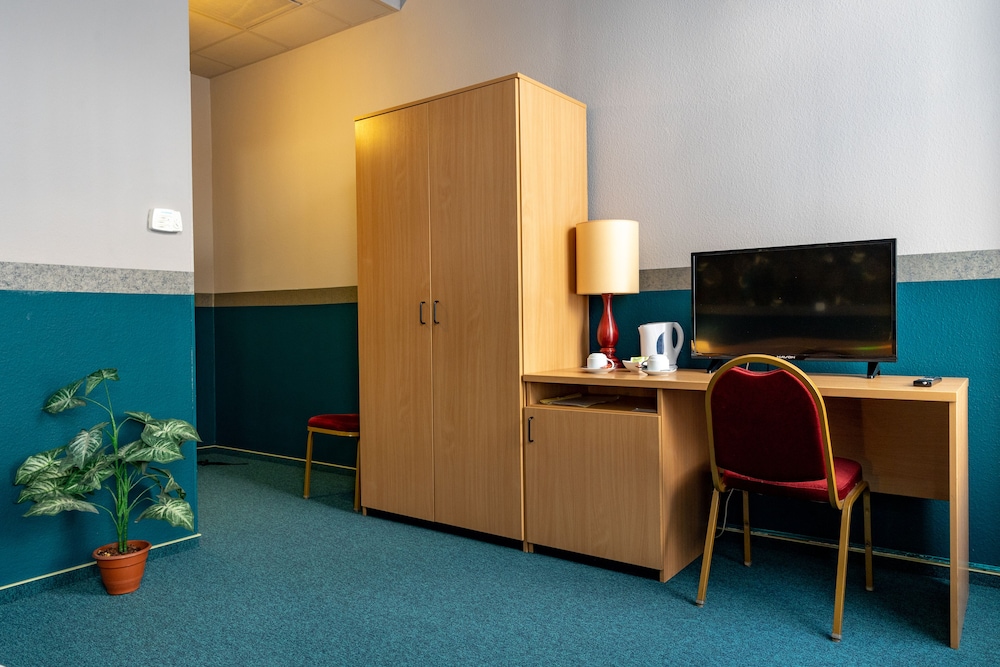 Gartner Hotel 17/24