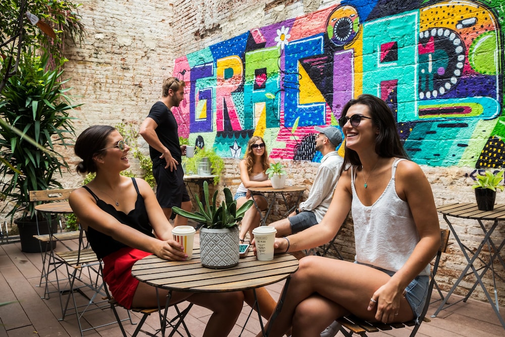 Sant Jordi Hostel Gracia 24/31