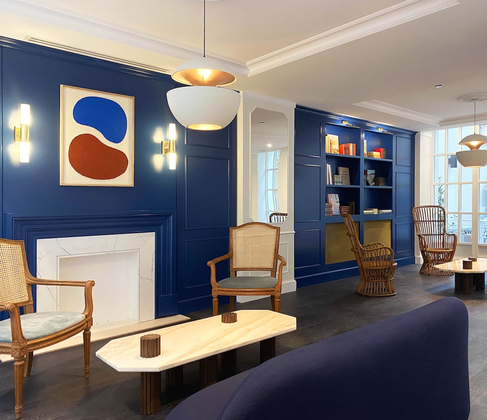 New Hotel Lafayette 19/25