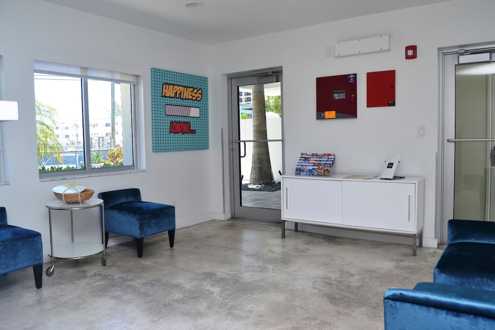Royal Palms Resort And Spa A North Beach Village Resort Hotel 18/80