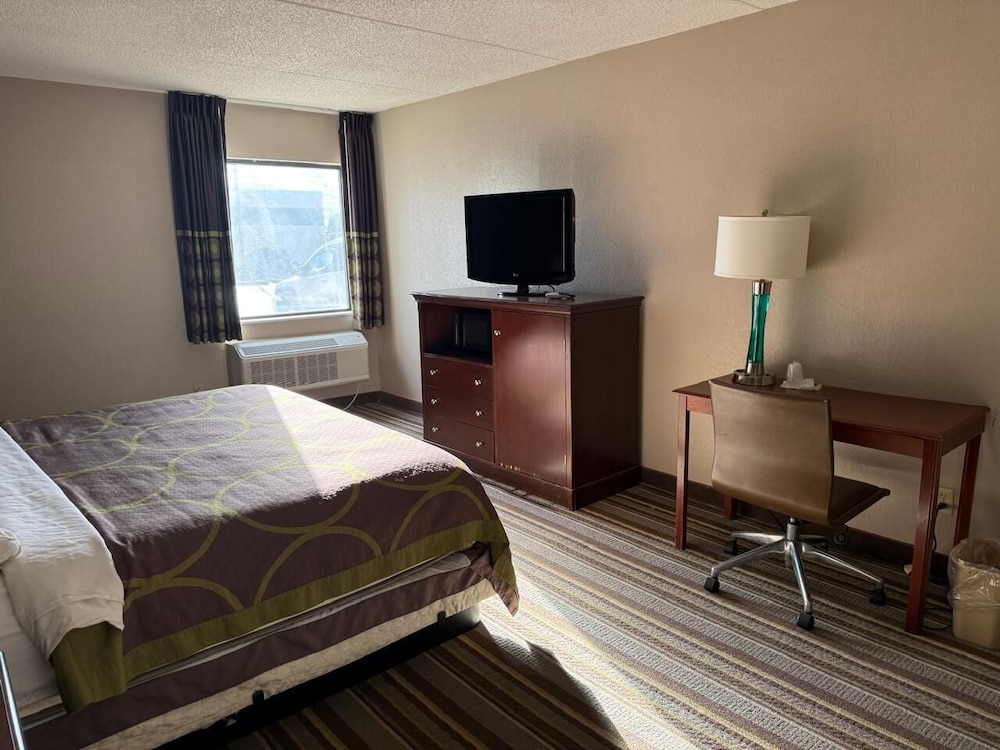 Super 8 By Wyndham Chambersburg I-81 22/43