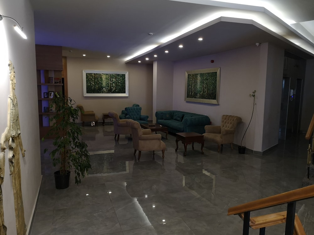 Start Otel 44/57