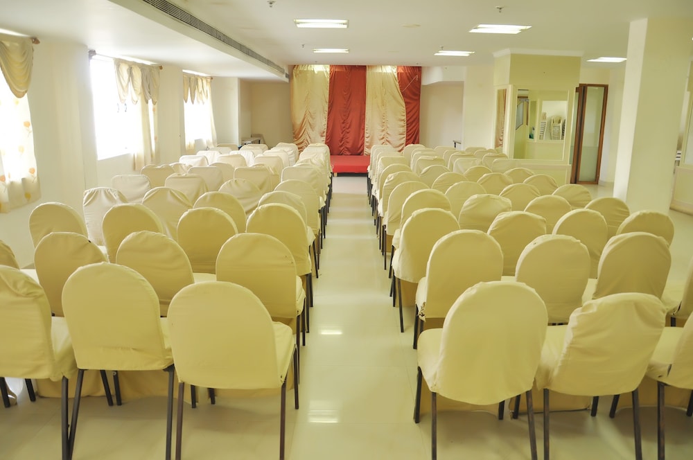 Nayagara Hotel 22/28