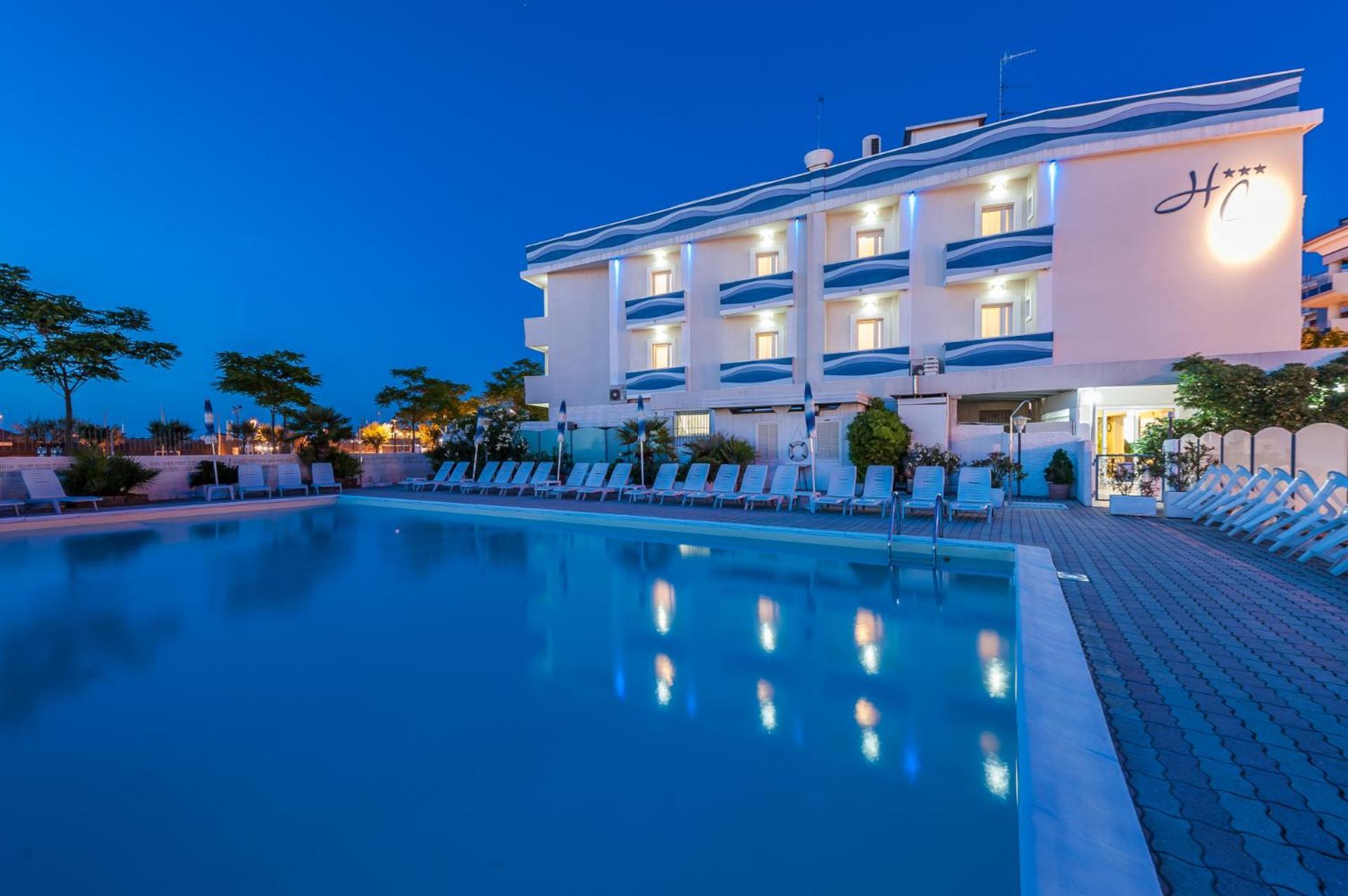 Hotel Corinna 2/50
