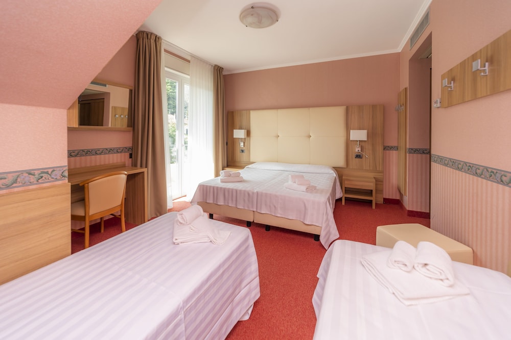 Hotel Della Torre 5/30