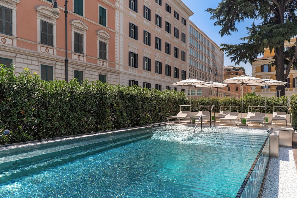 The Spotlight Boutique Hotel 45/49