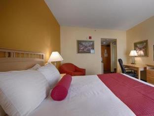 Room, King Bed, Hot Tub, Bathtub, Large, Accessible