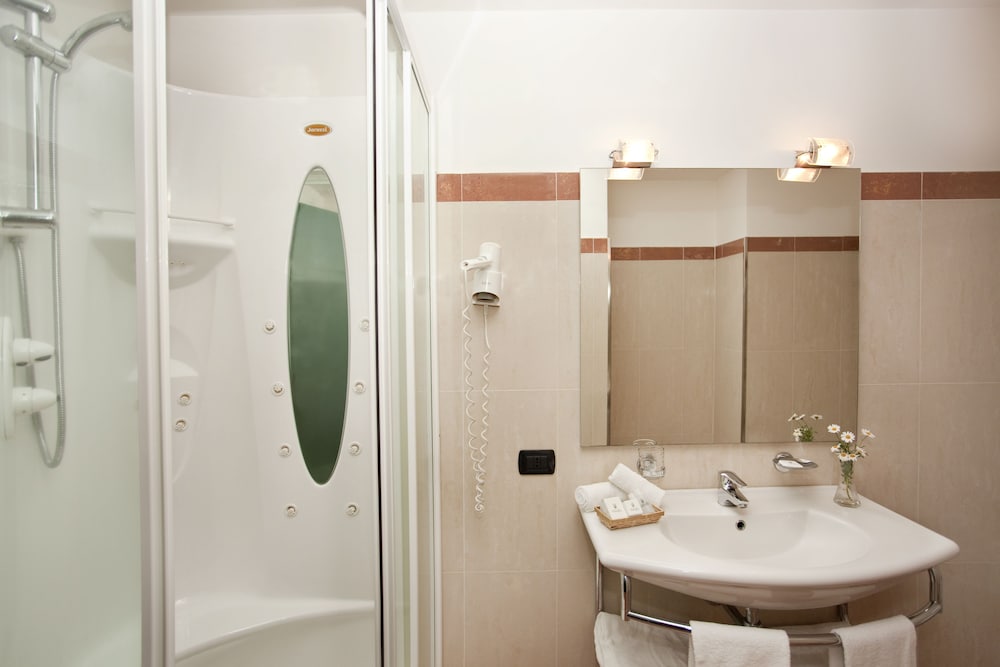 Grande Albergo Maugeri 50/50