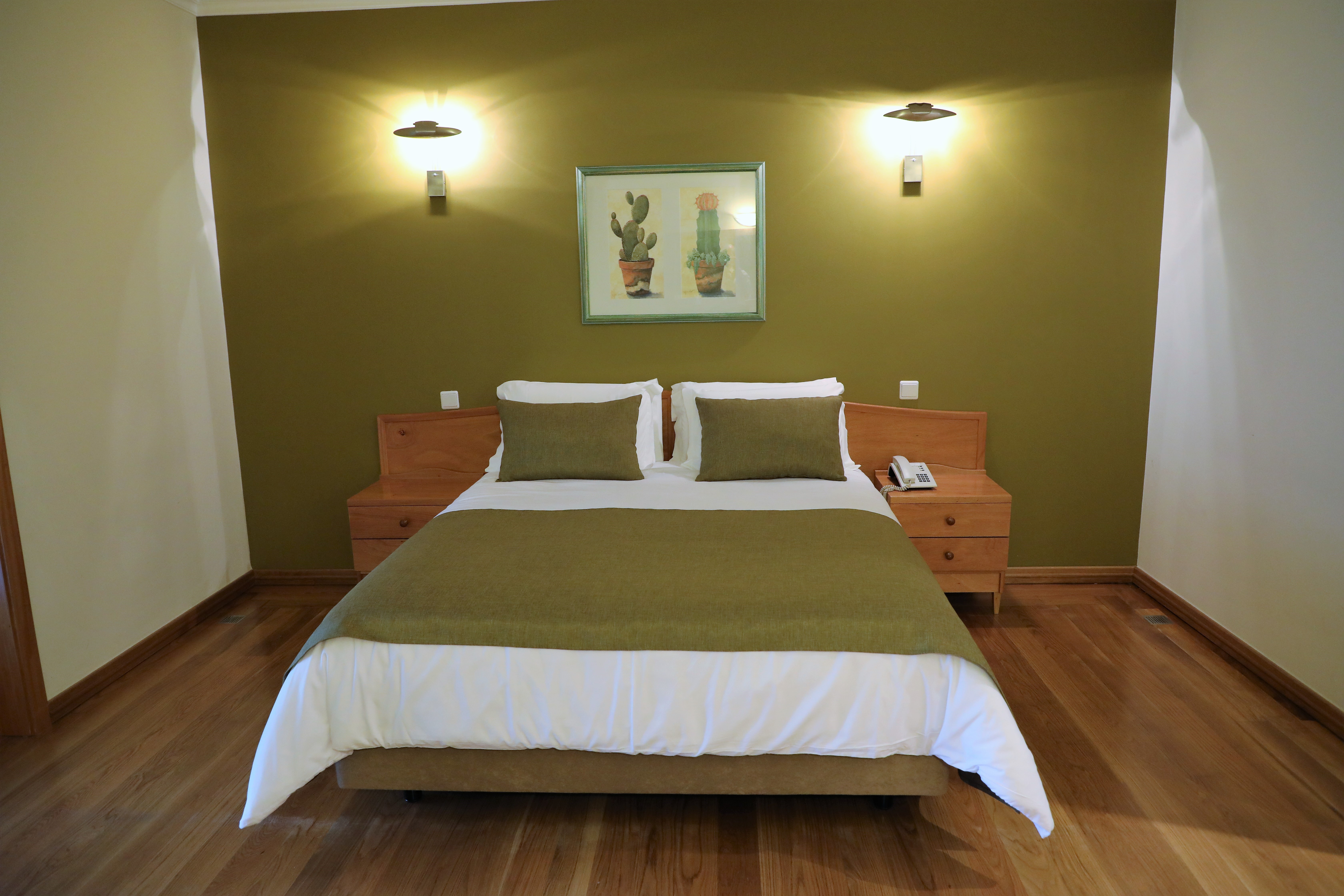 Room, Single