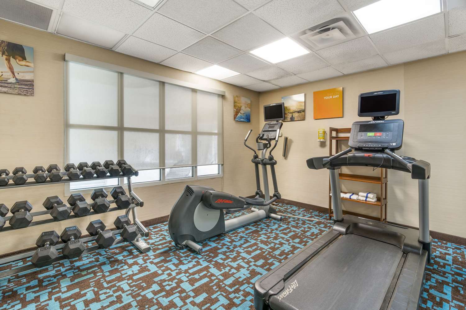 Comfort Inn & Suites Berea, KY 18/40