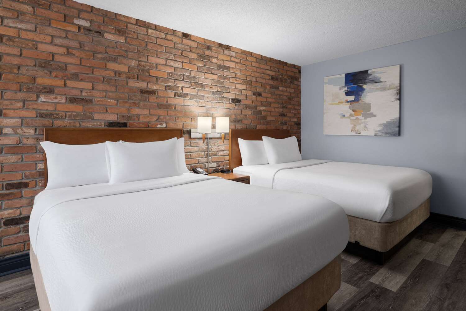 Travelodge by Wyndham Barrie on Bayfield 7/24