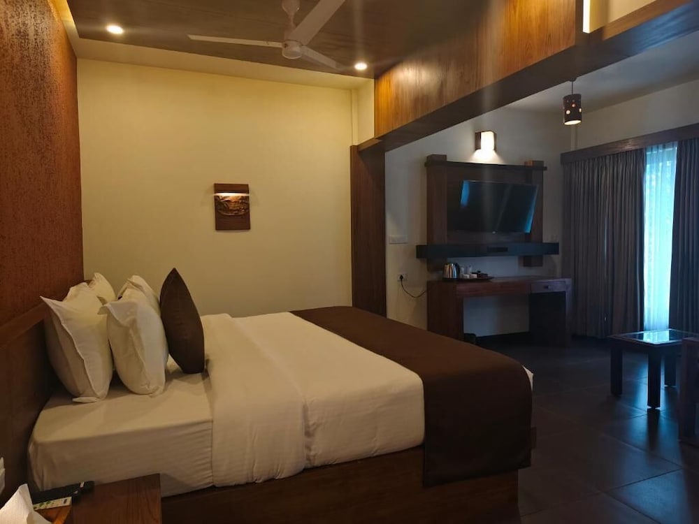 WAYANAD SILVERWOODS RESORT 14/55