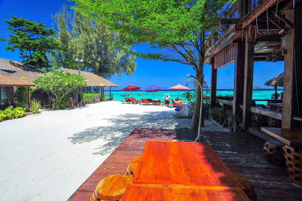 Anda Resort Koh Lipe 36/50