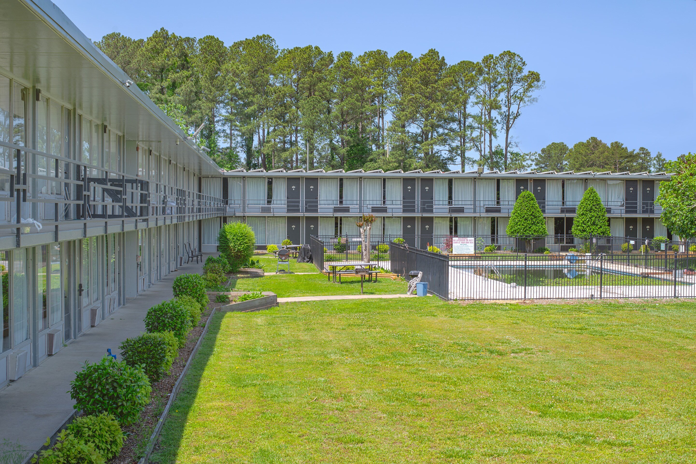 Masters Inn Selma/Smithfield I-95 By OYO 29/34