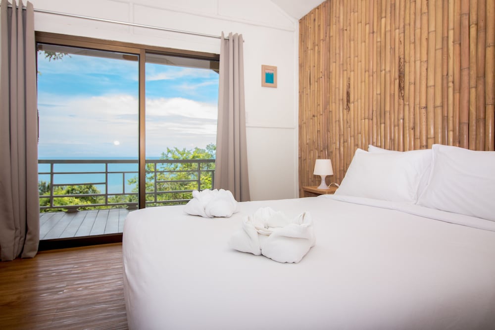 Bluerama Resort 4/16