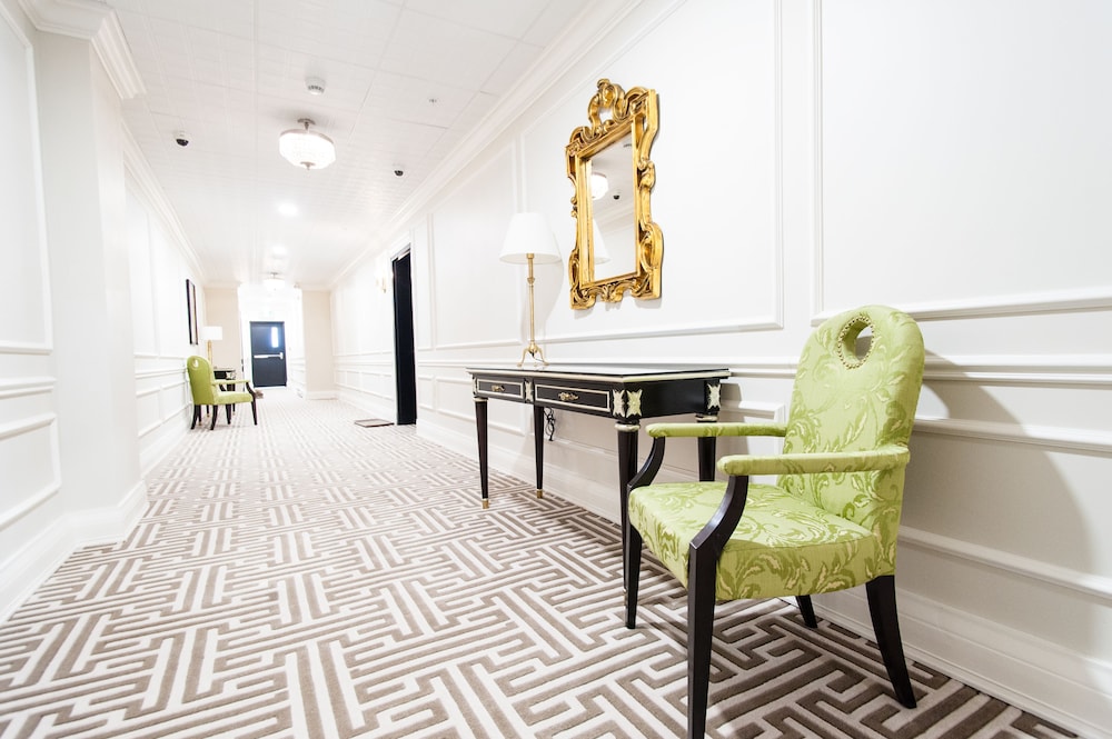 The Sydney Boutique Inn 8/69
