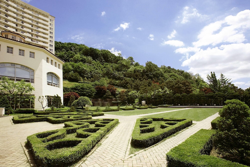 La Vie Dor Hotel and Resort, Trademark Collection by Wyndham 61/64