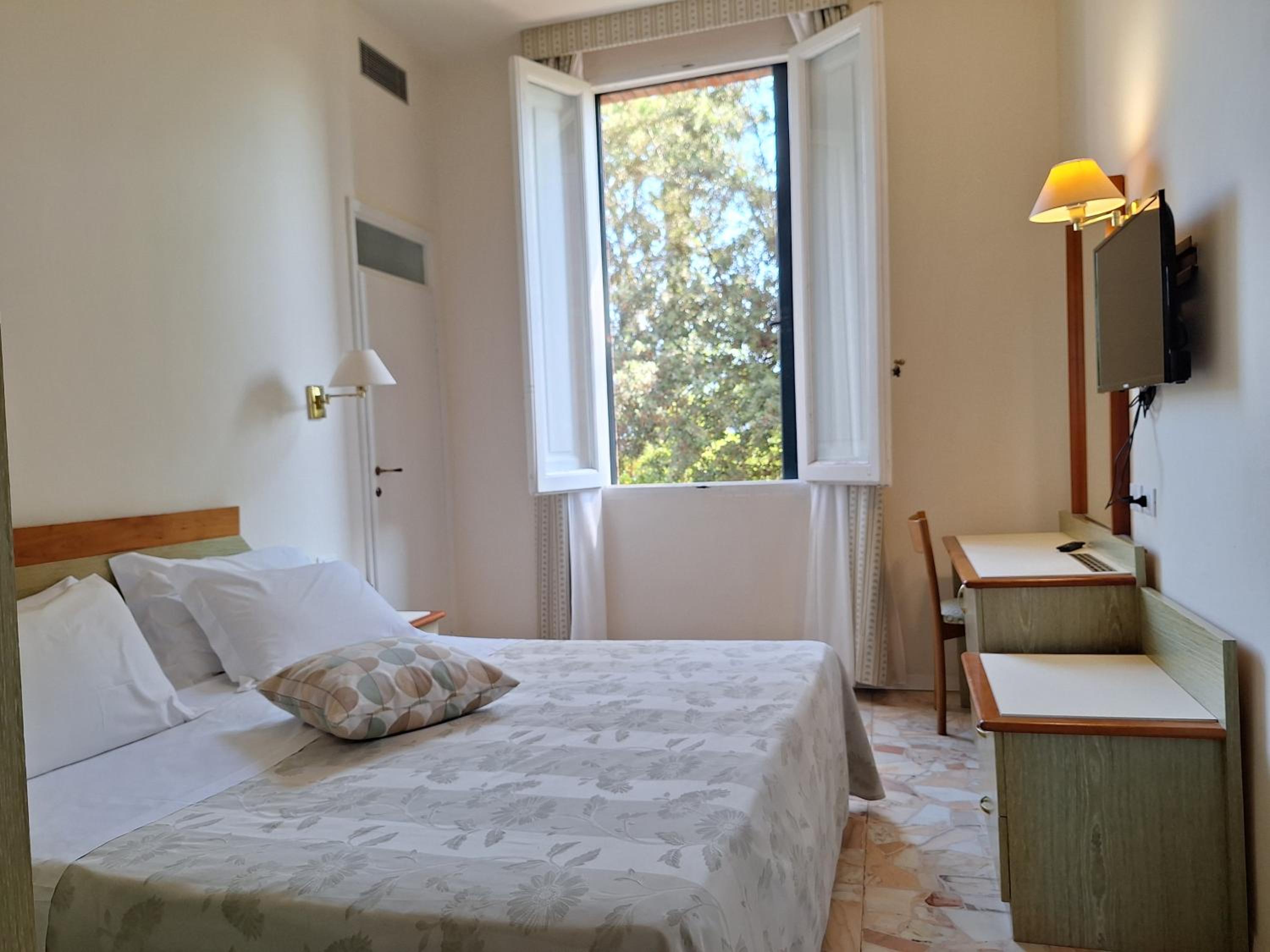 Room at Hotel Villa Tiziana, PIETRASANTA