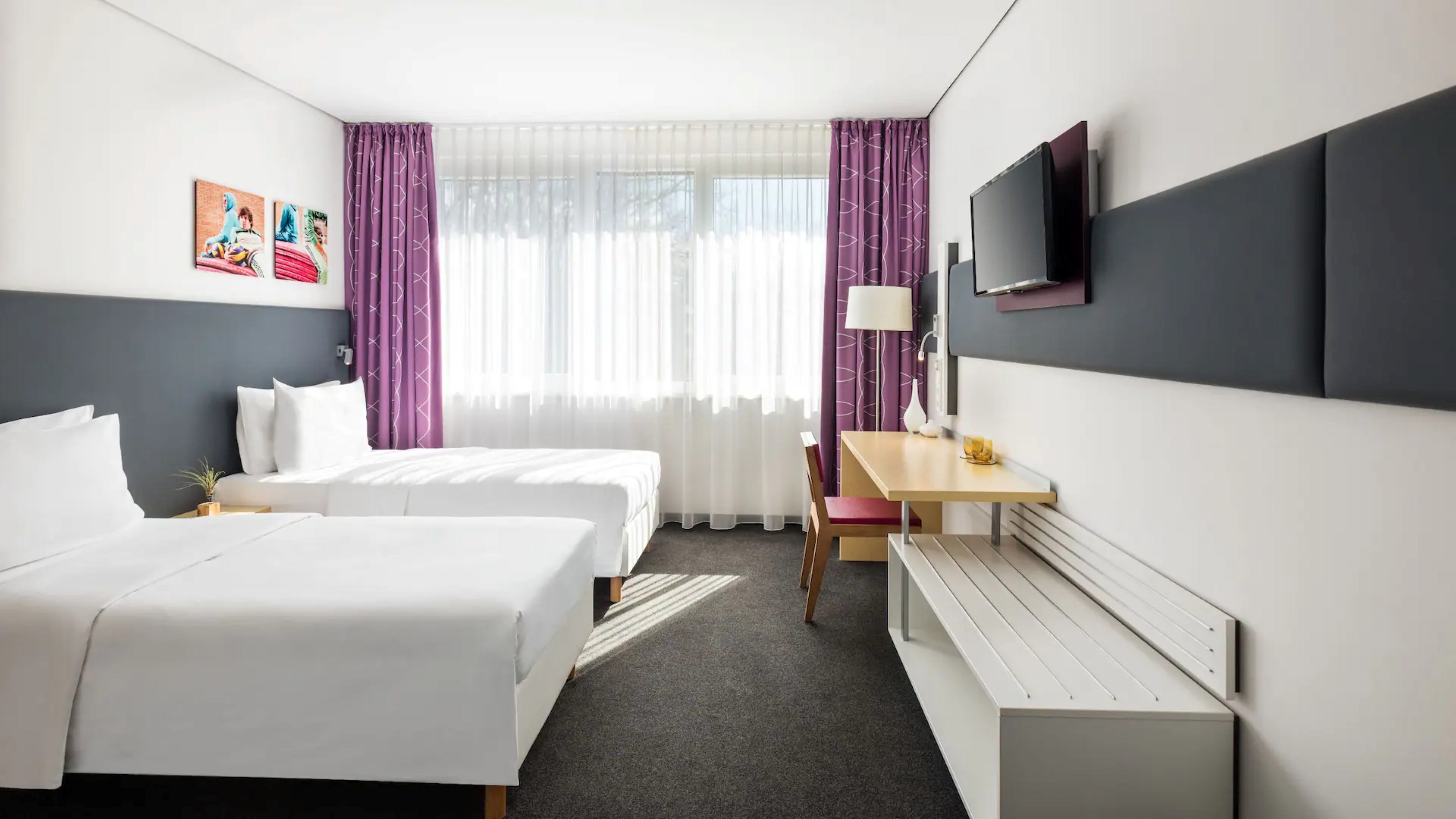Standard, Twin Beds