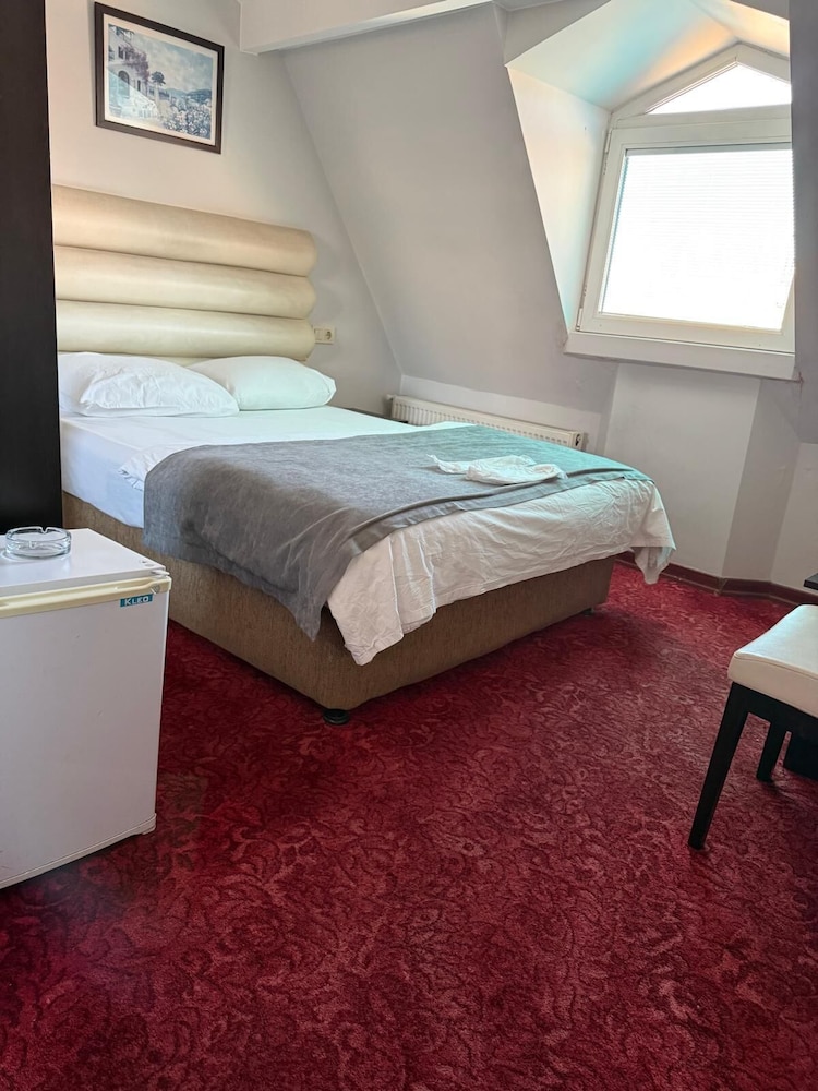 TIMYA HOTEL 26/55