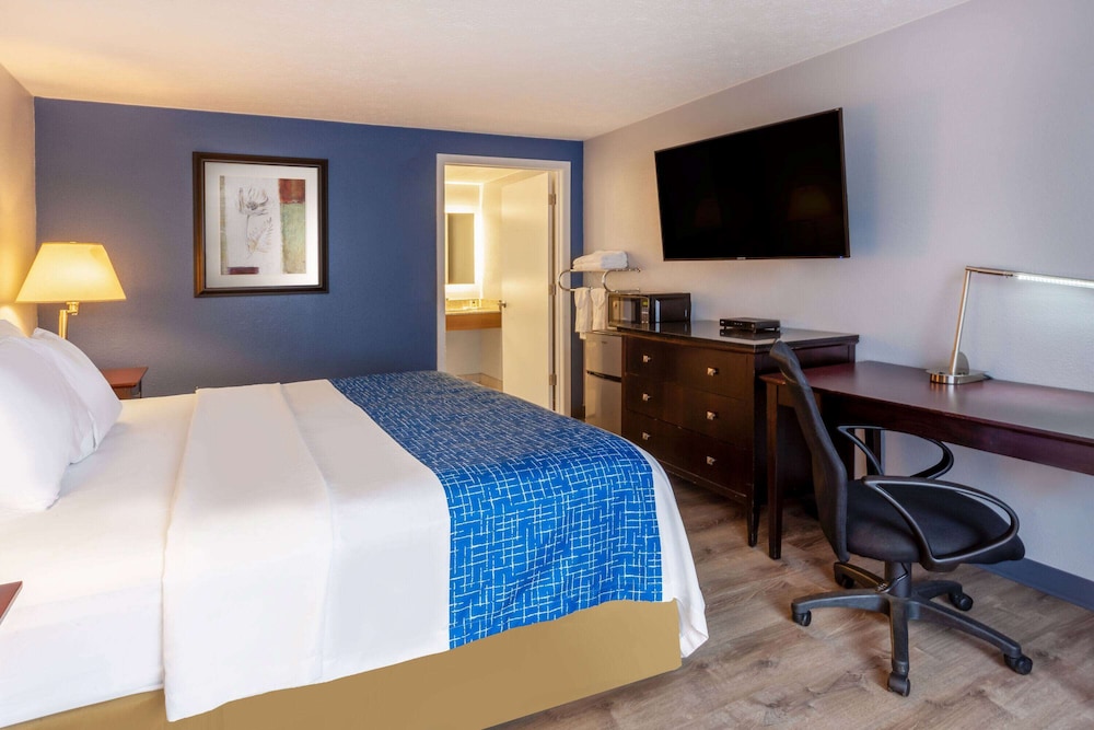 Travelodge by Wyndham Charles Town / Harpers Ferry 16/28