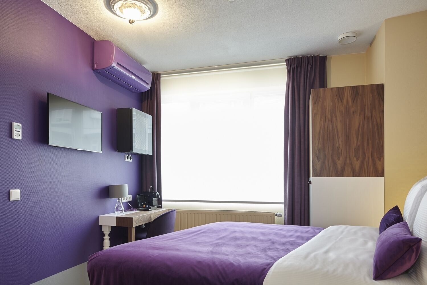 COMFORT, DOUBLE BED