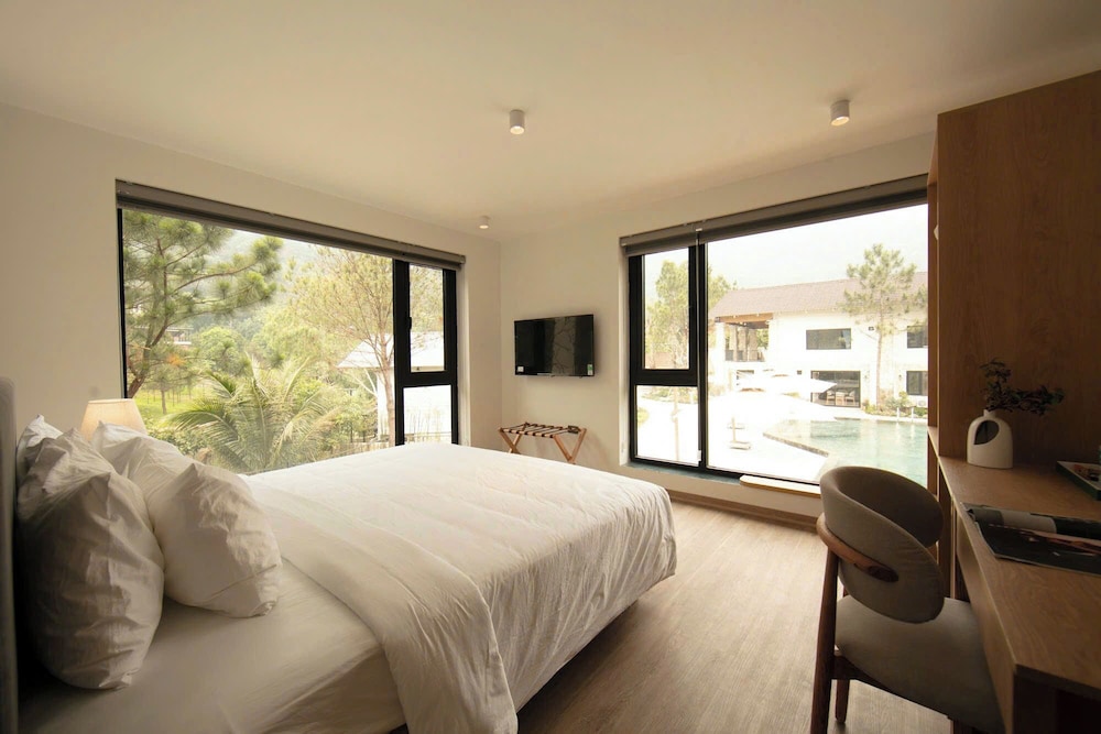 Rivana Retreat 13/46