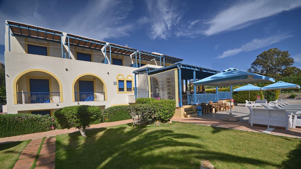 Emporios Bay Hotel 6/64