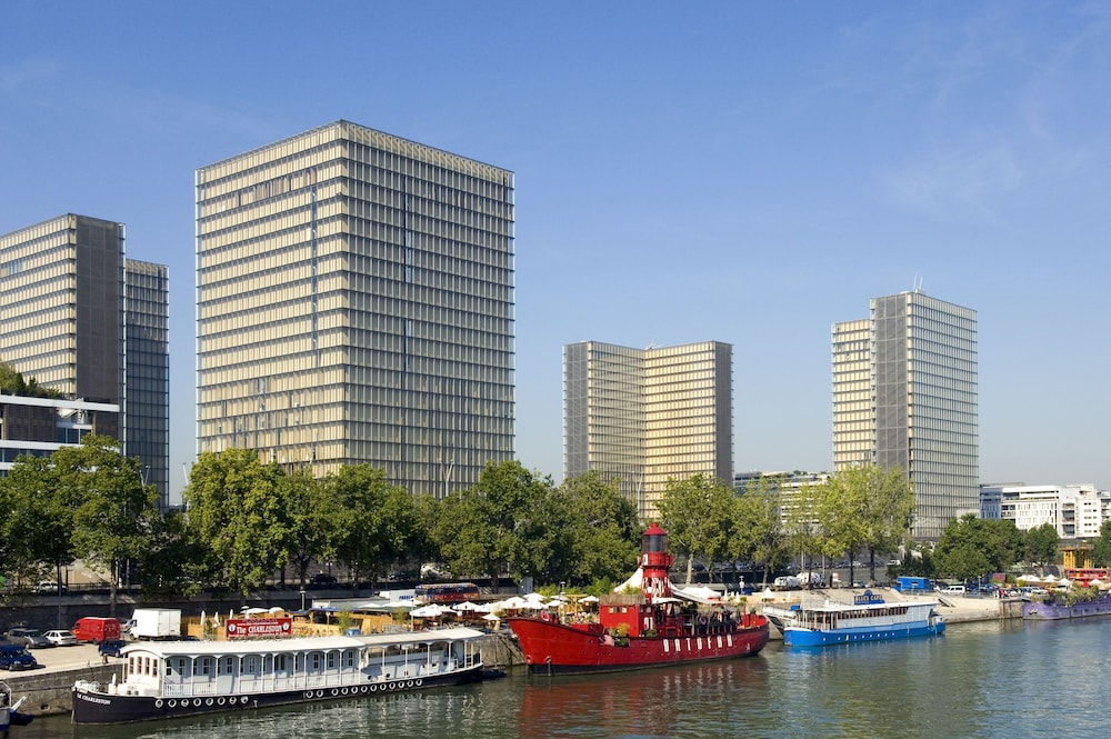 Ibis Paris La Defense Courbevoie 46/49