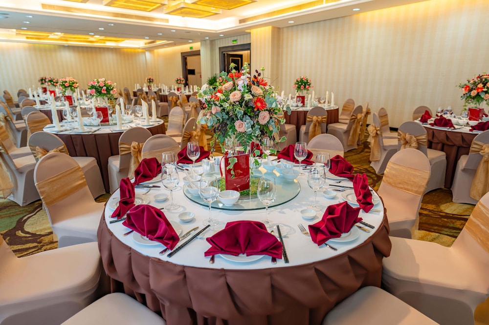 Saigon Prince Hotel 53/71