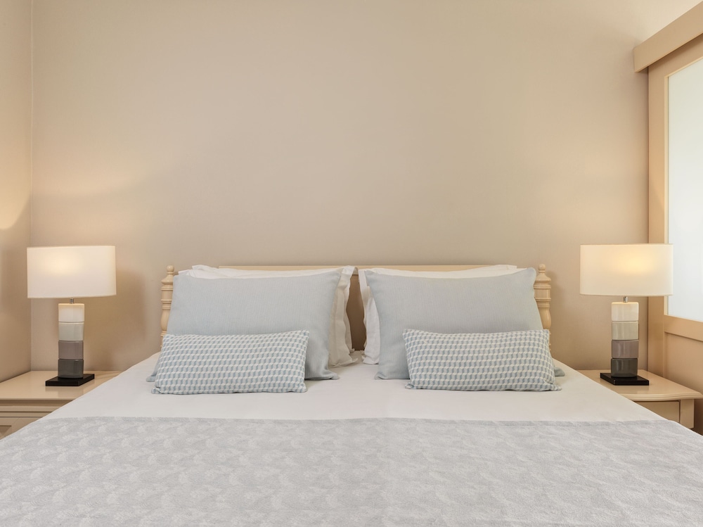 Aphrodite Hills Hotel 30/47
