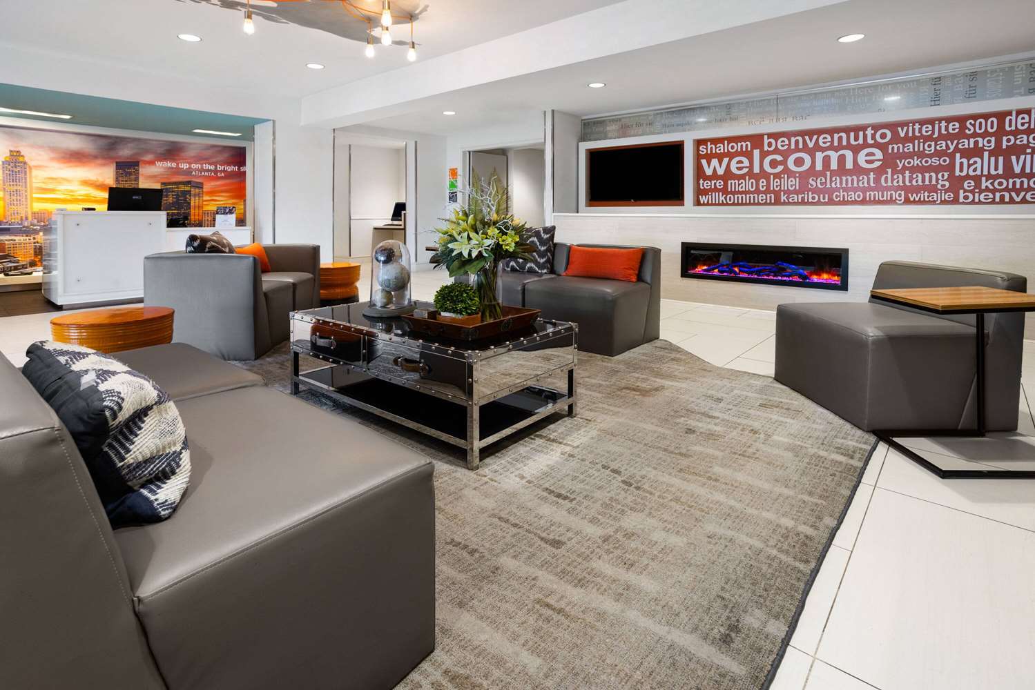 La Quinta Inn & Suites by Wyndham Atlanta Airport North 38/60