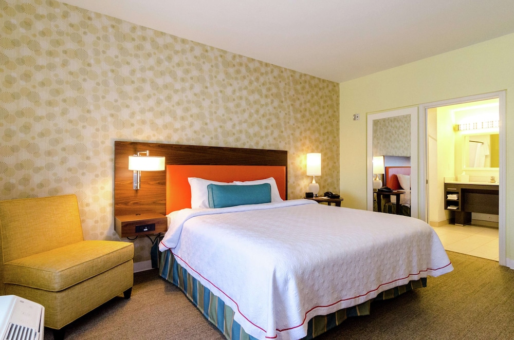 HOME2 SUITES BY HILTON PORTLAND 10/33