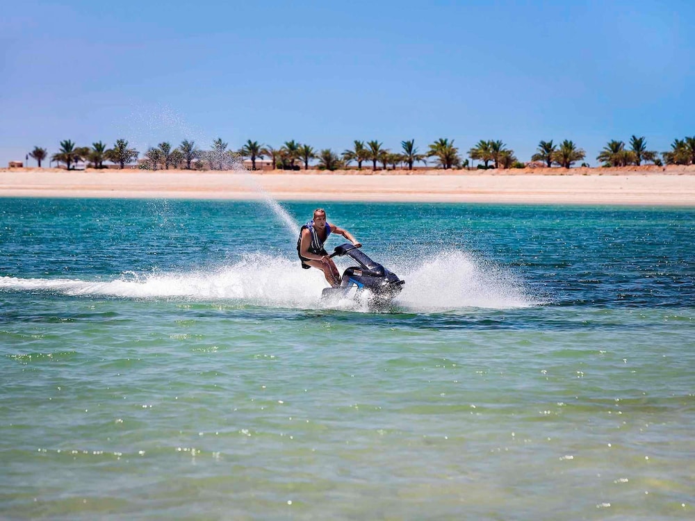 Pullman Al Marjan Island Resort 109/114