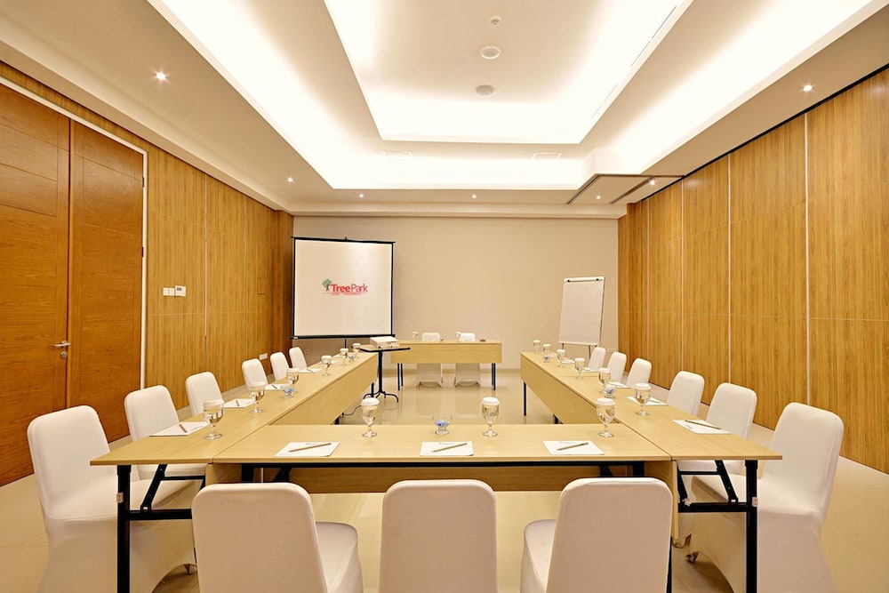 Treepark Hotel Banjarmasin 36/42