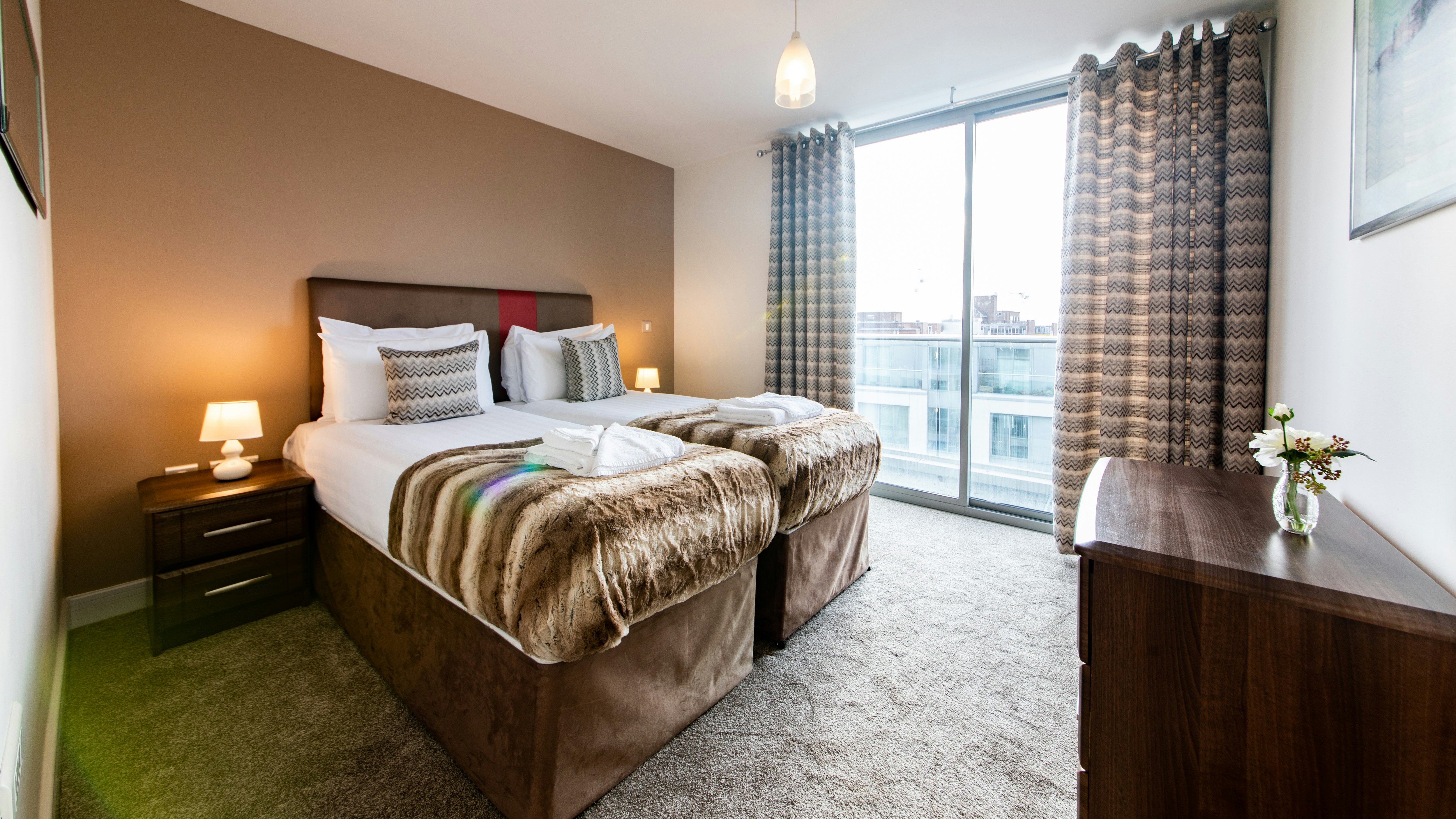 1 Bedroom Apartment