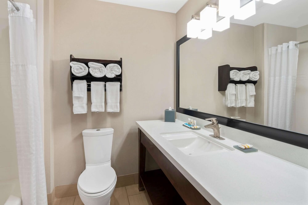 La Quinta Inn & Suites by Wyndham Rockport - Fulton 17/46